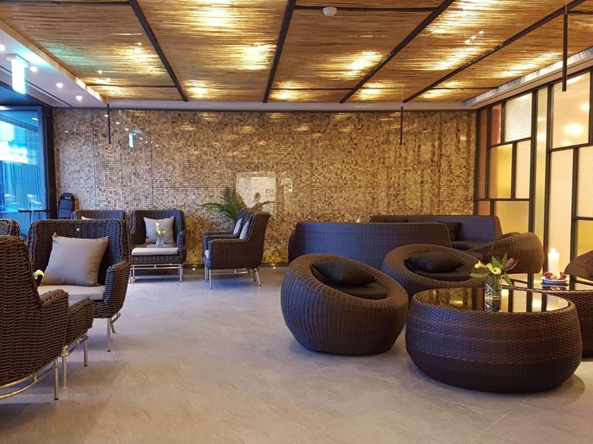 Novotel Ambassador แทกู ภายนอก รูปภาพ