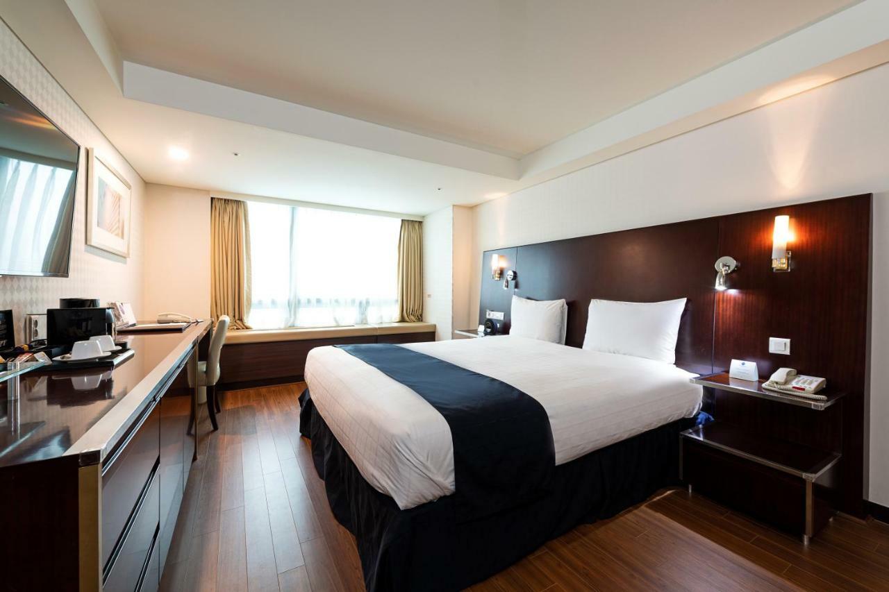 Novotel Ambassador แทกู ภายนอก รูปภาพ